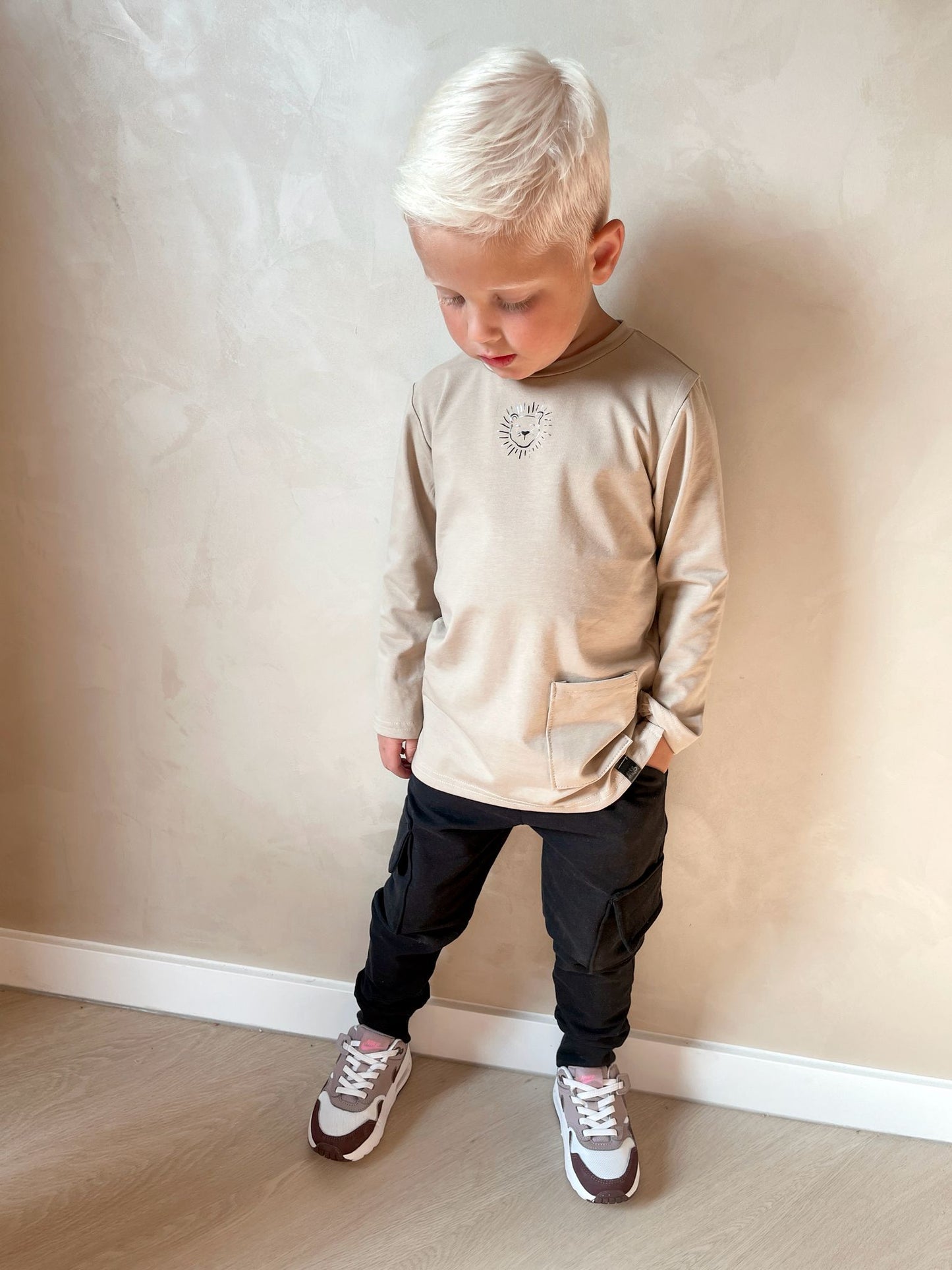 Babykleding - Longsleeve taupe logo Scott