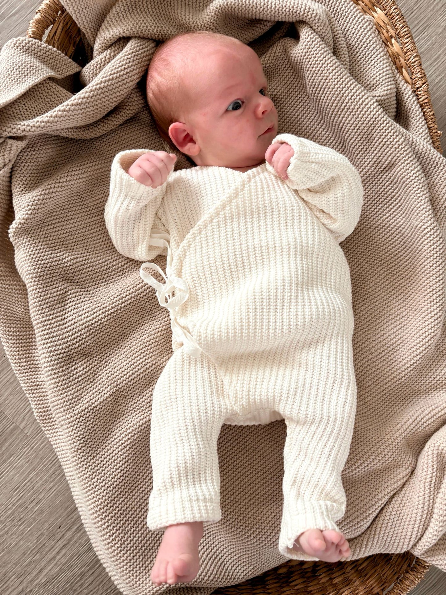 Babykleding - Geboorteboxpakje unisex knitted white