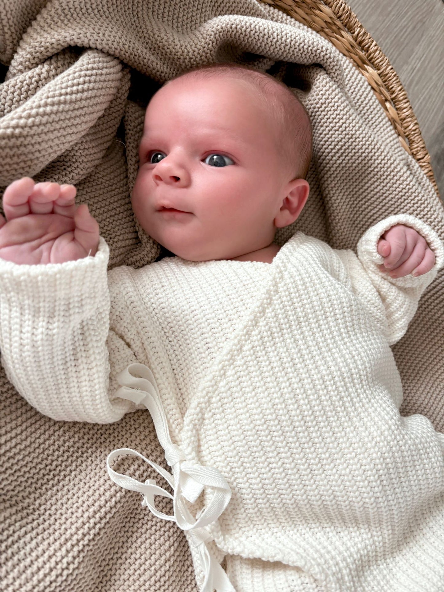 Babykleding - Geboorteboxpakje unisex knitted white