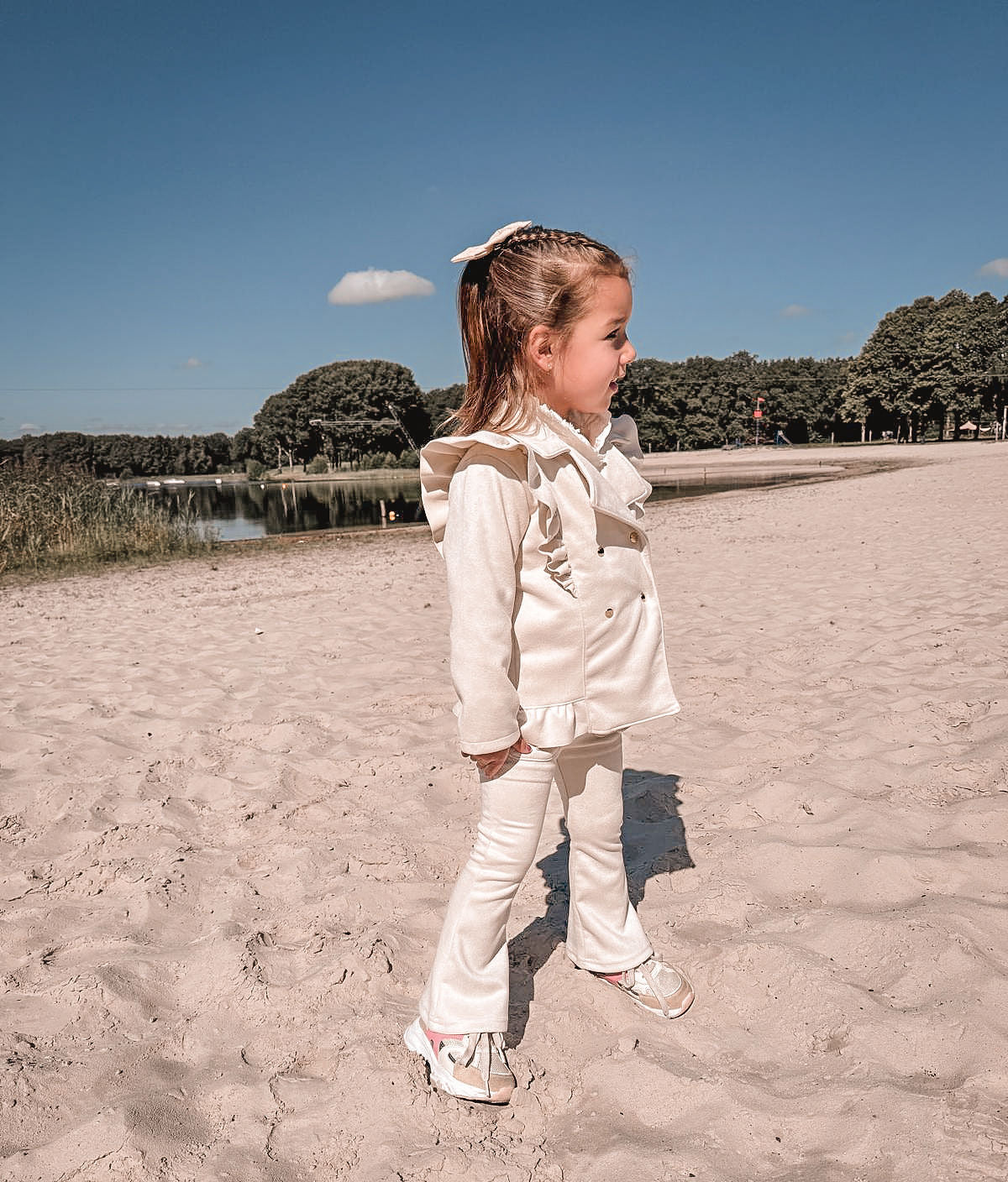 Babykleding - Tussenjas suède beige Julia