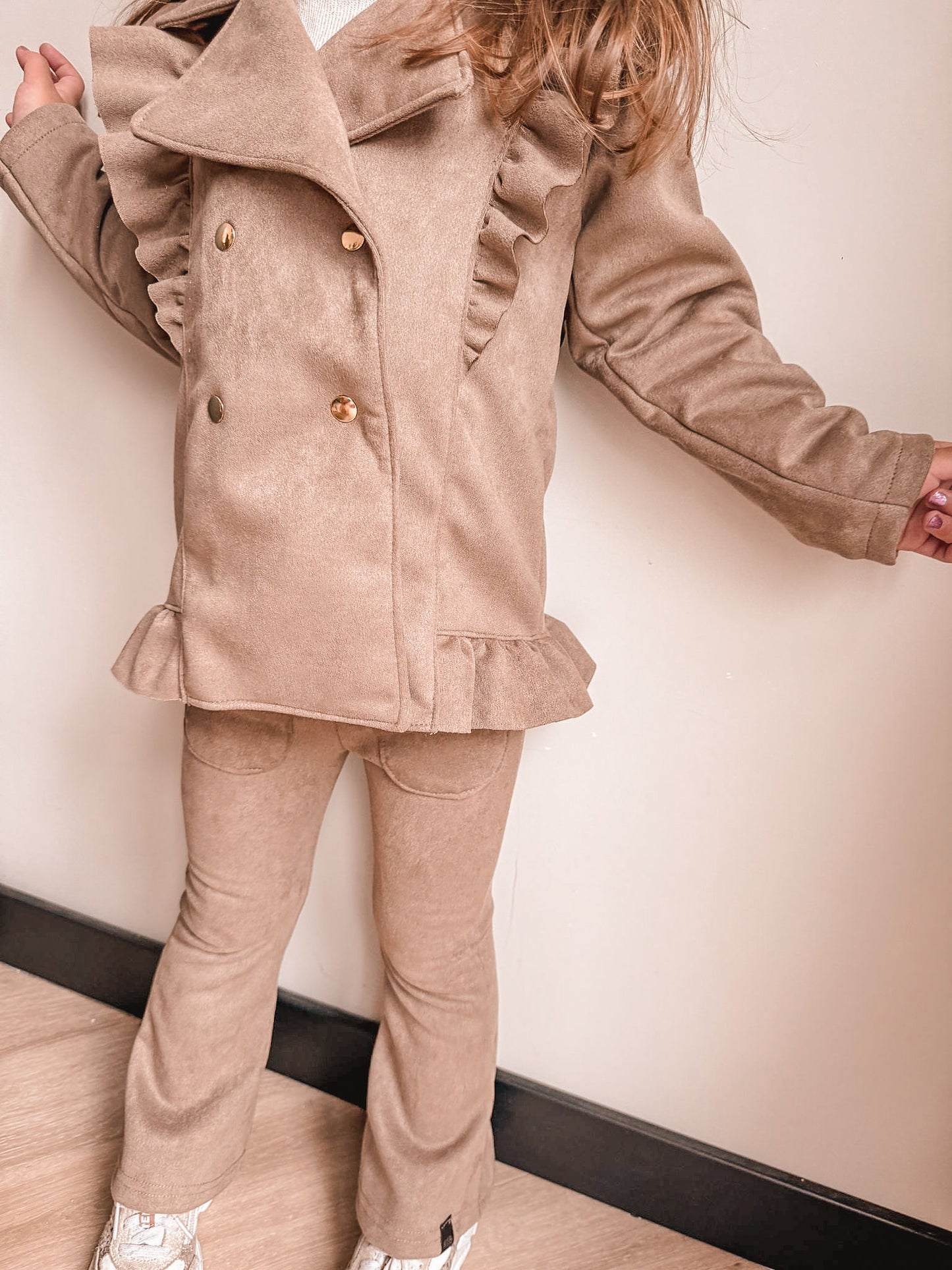Babykleding - Tussenjas suède taupe Livia