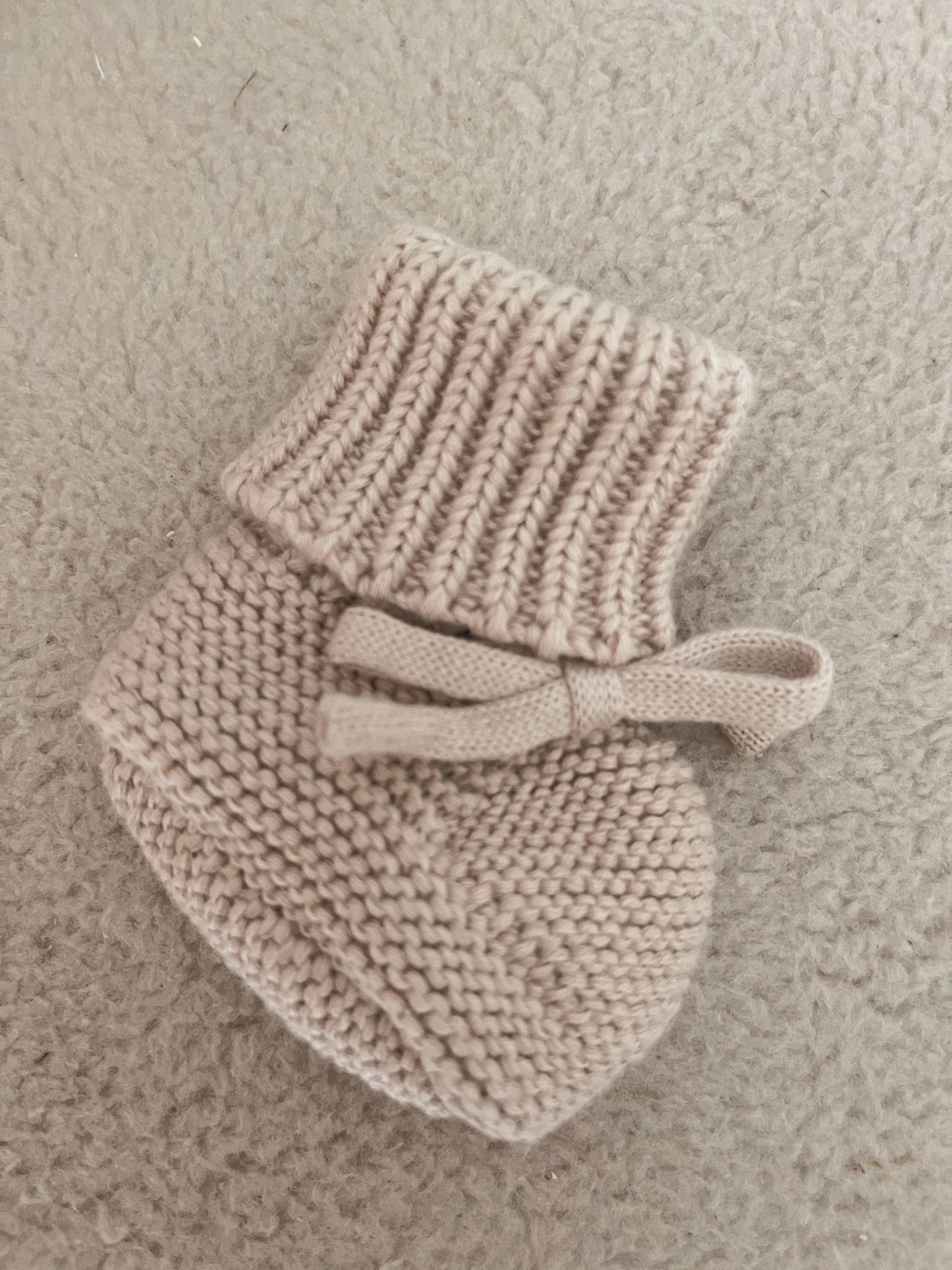 Babykleding - Beige slofjes