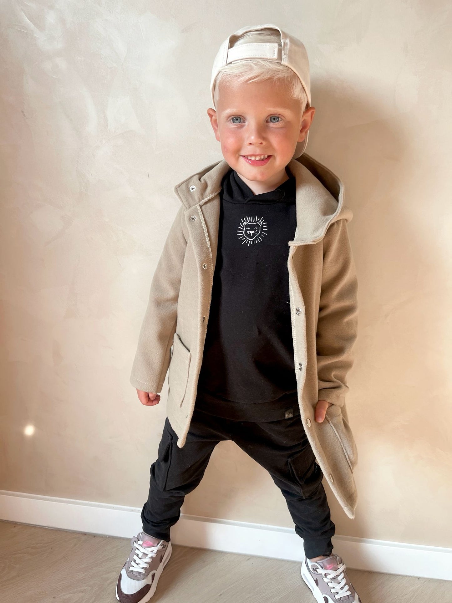 Babykleding - Hoodie zwart Joren