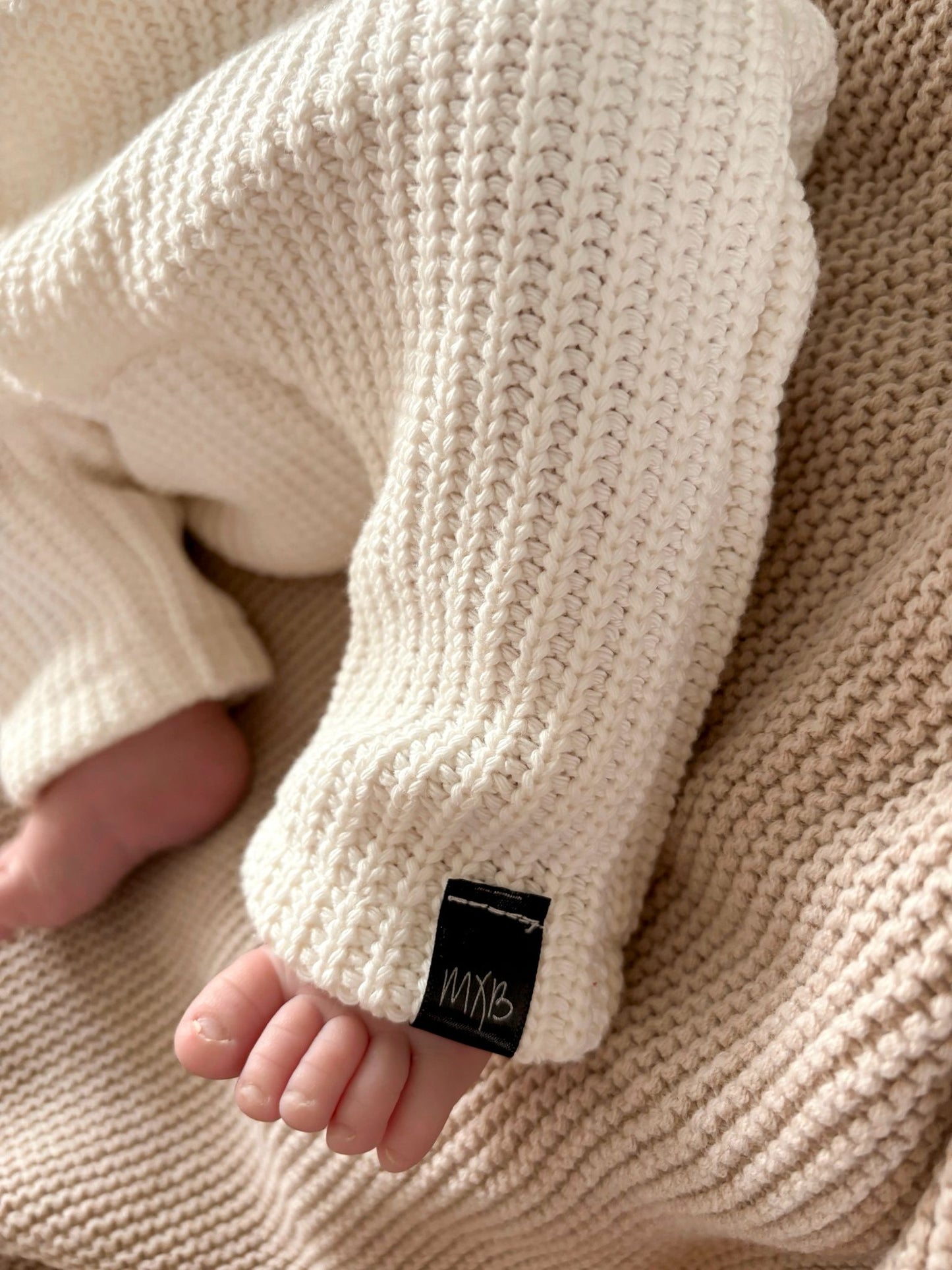 Babykleding - Geboorteboxpakje unisex knitted white