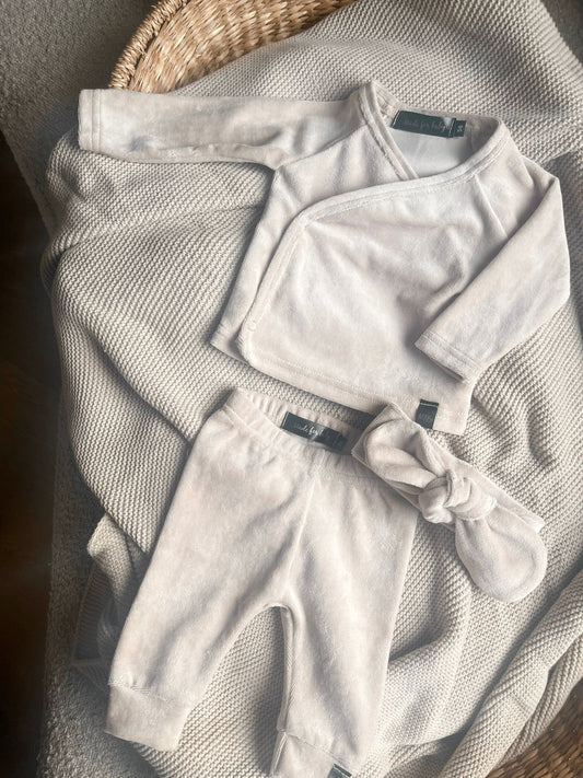 Babykleding - Muts unisex zand velour