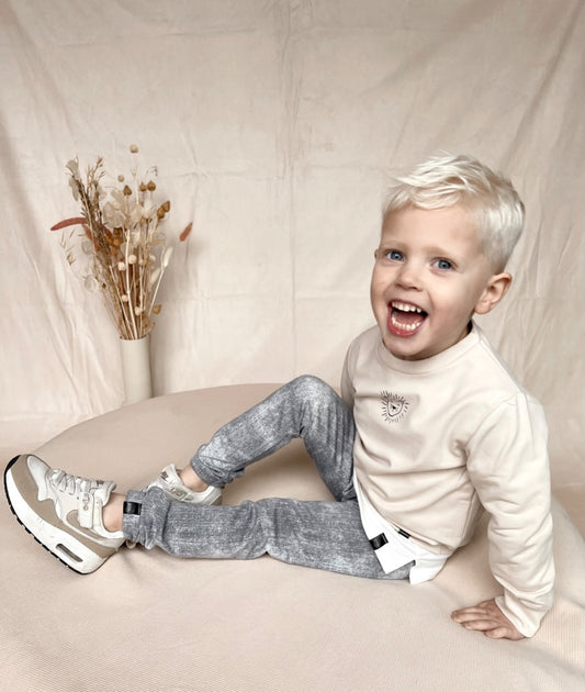 Babykleding - Lenn lion trui beige logo